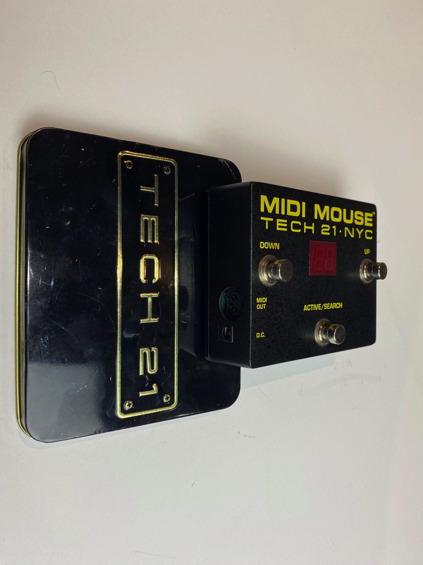 DTM・DAW TECH 21 MIDI MOUSE Amazon.com: Tech 21 MIDI Mouse Pedal : Musical Instruments